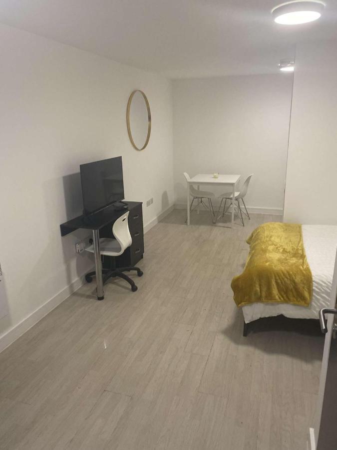 Rapid'S Studio Apartment